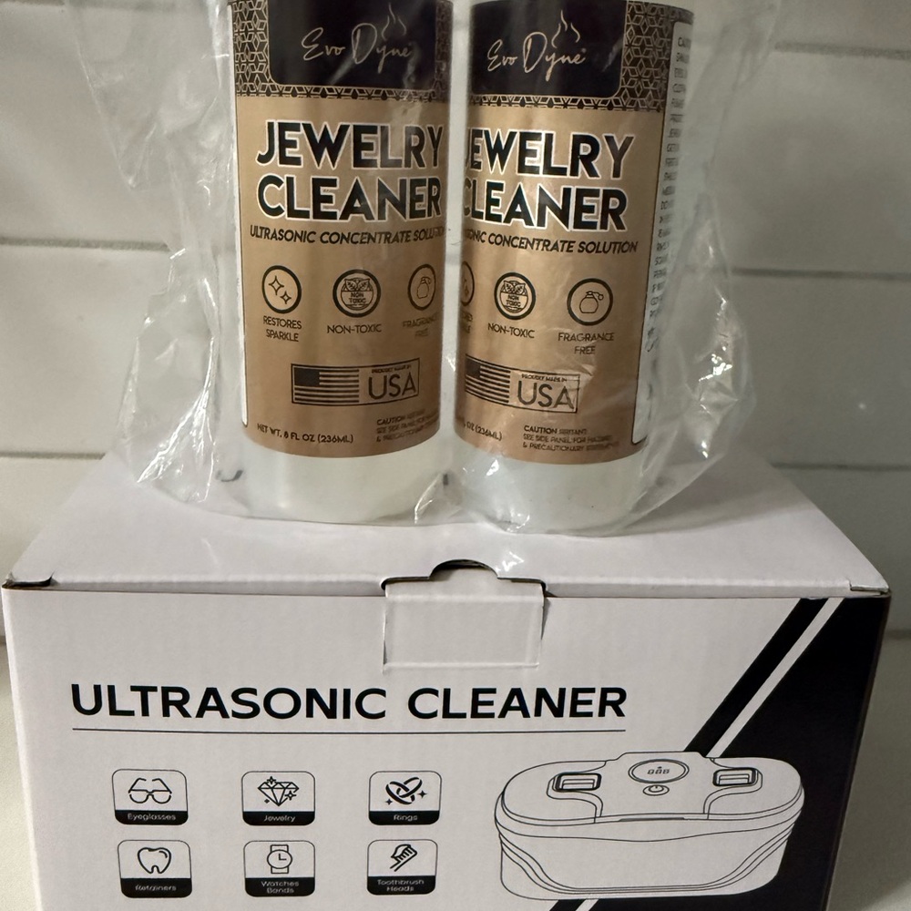 Evo D'vine Jewelry Cleaner Set in Champagne/Ultrasonic Cleaner